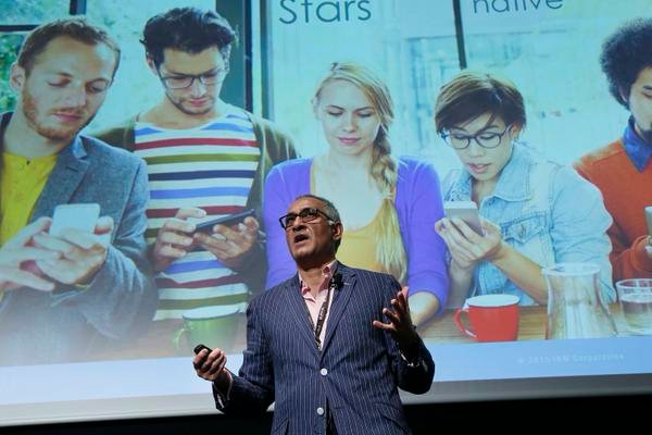 Hosein Moghaddas, Director Smarter Commerce Europe de IBM